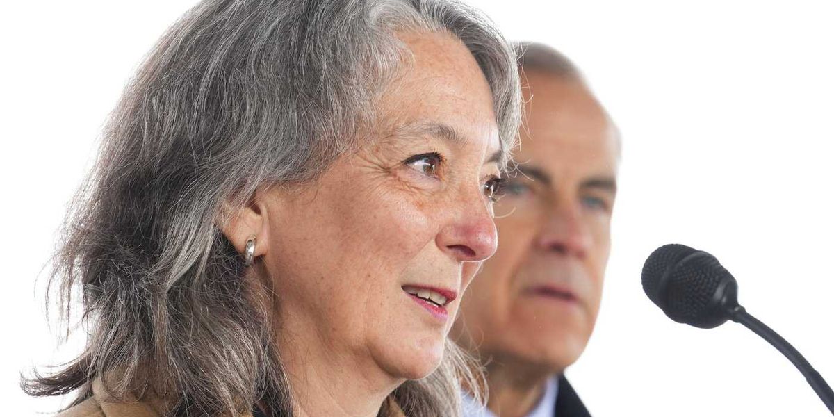 Environment groups suing Ottawa over projected missed emission targets
