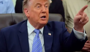 News of the day: Trump tariff shake-up, automatic tax-filing, a technical recession, Robinhood comes to Canada, Metro CEO to retire and much more
