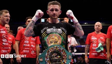 Ryan Garner and Wayne Batten pose for a photo in the ring at St Mary's Stadium