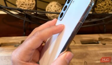 I taught my Samsung phone a hidden back-tap shortcut, and now I can't stop