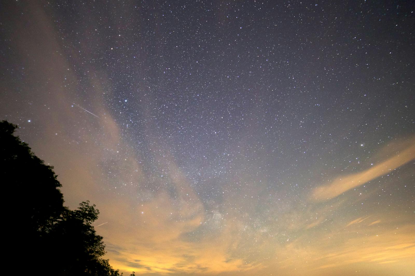 fireball meteor sky