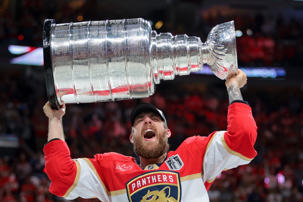 flames-panthers-greer