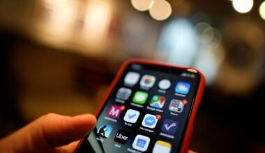 iPhone may be one factor in falling birth rates, researchers say