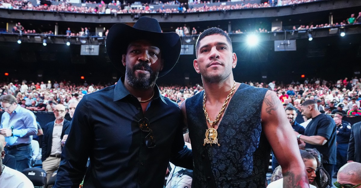 Pereira reacts to Jones GOAT diss: ‘I don’t understand why he did that’