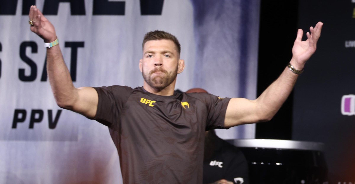 Dricus du Plessis blames ’little someone’ for delaying fight announcement