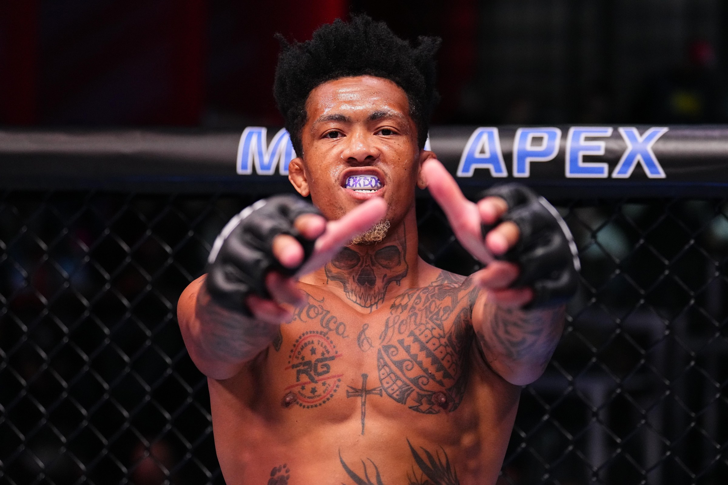 Lok Dog moves up to Featherweight at UFC Vegas 119.
