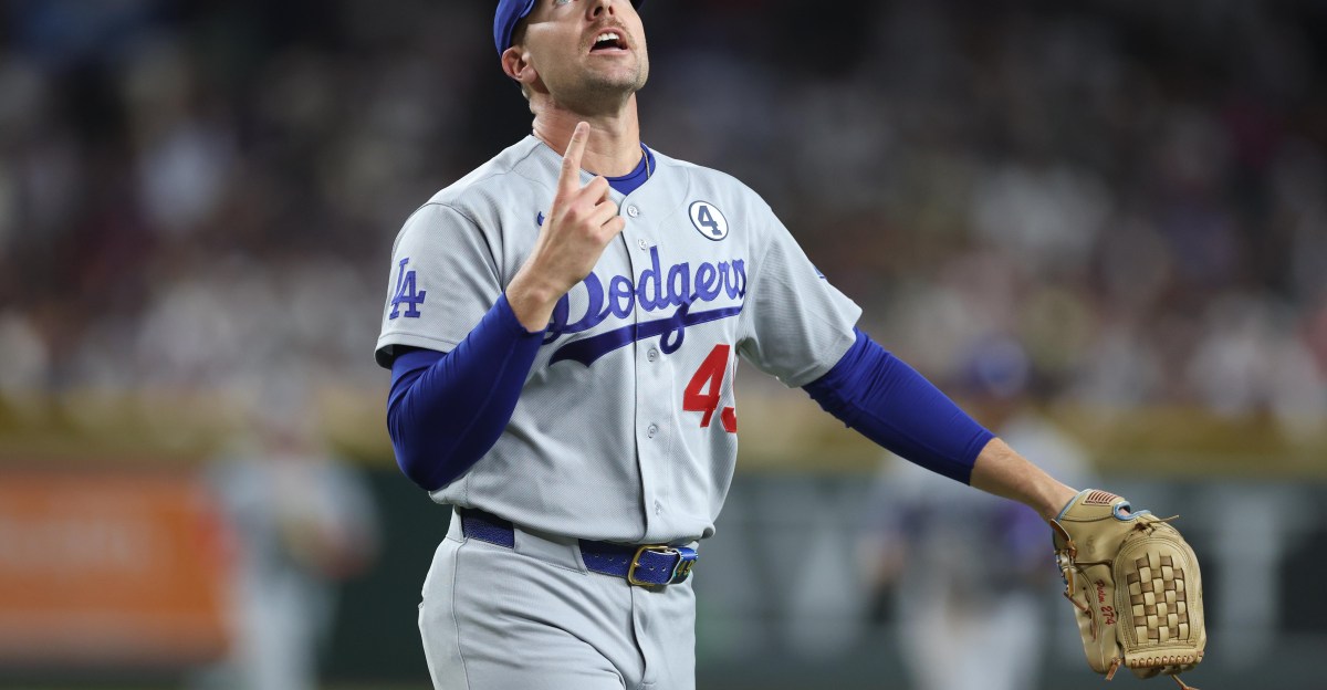 Dodgers news: Offense bounces back, bullpen shaky but beats D-backs