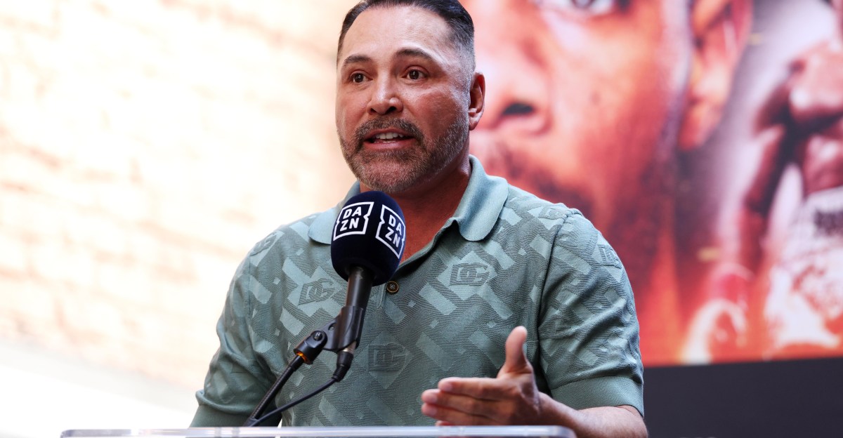 Oscar De La Hoya talks potential for Tank Davis vs Floyd Schofield