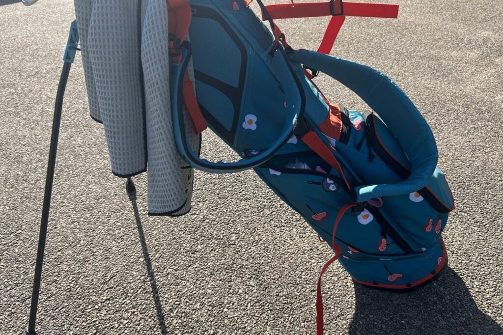 Ogio Featherlite Golf Stand Bag | Source: NCG