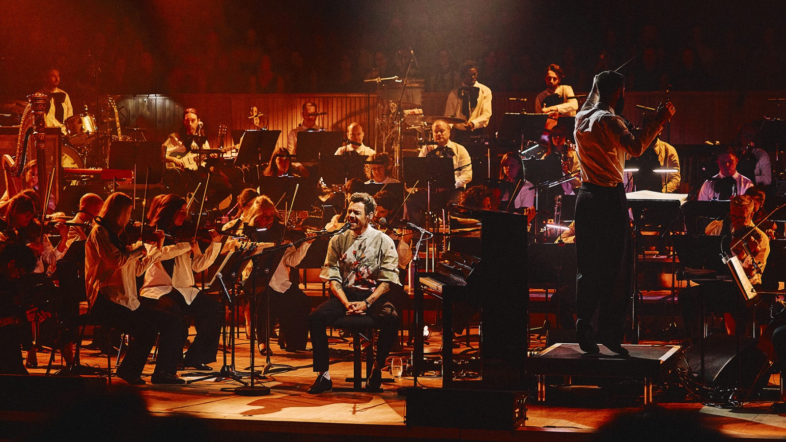 Watch Harry Styles Cover 'Bridge Over Troubled Water' at Meltdown Fest