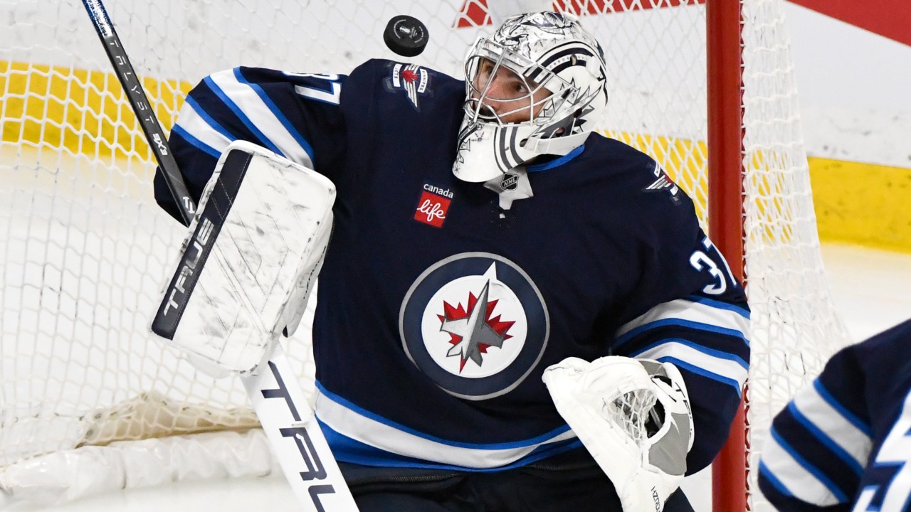 Sabres discussing deal for Jets star goalie Connor Hellebuyck