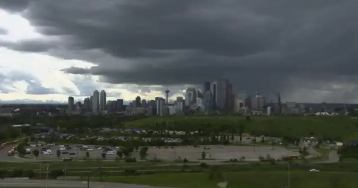 Environment Canada issues severe thunderstorm warning for Calgary area - Global News