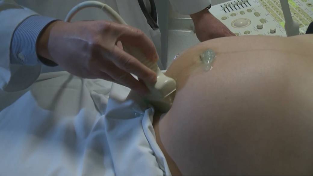 Click to play video: 'Health Matters: Pregnant people with endometriosis face slightly higher risk of having a child with birth defects, study says'