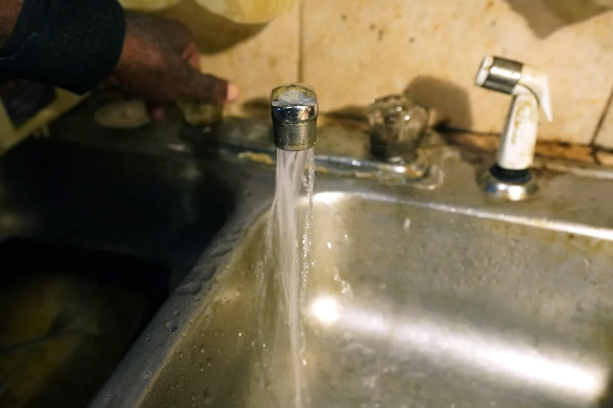 Water alert lifted for Vancouver Island community after main repaired