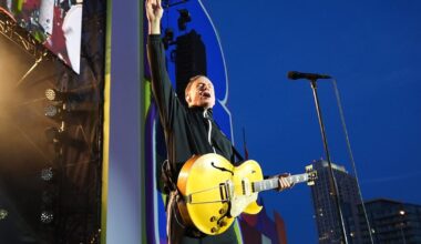 Bryan Adams headlines FIFA World Cup Countdown Concert in Toronto – TSN
