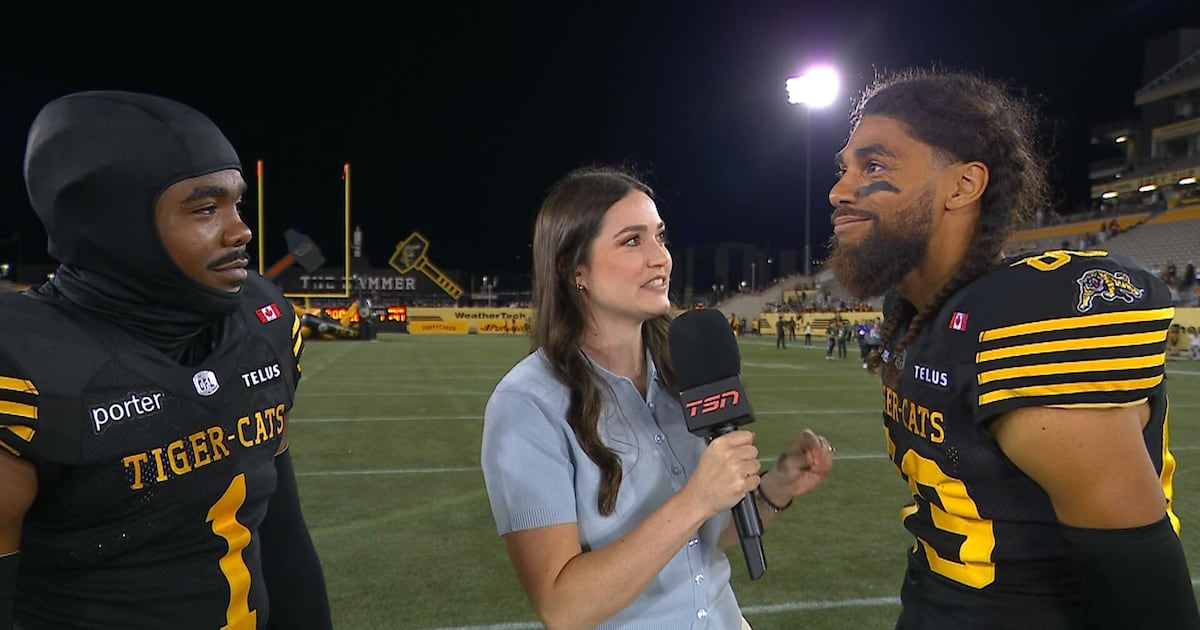 'To be his receiver is a blessing': Lawler on playing with 'walk-in hall of fame' QB Mitchell – TSN