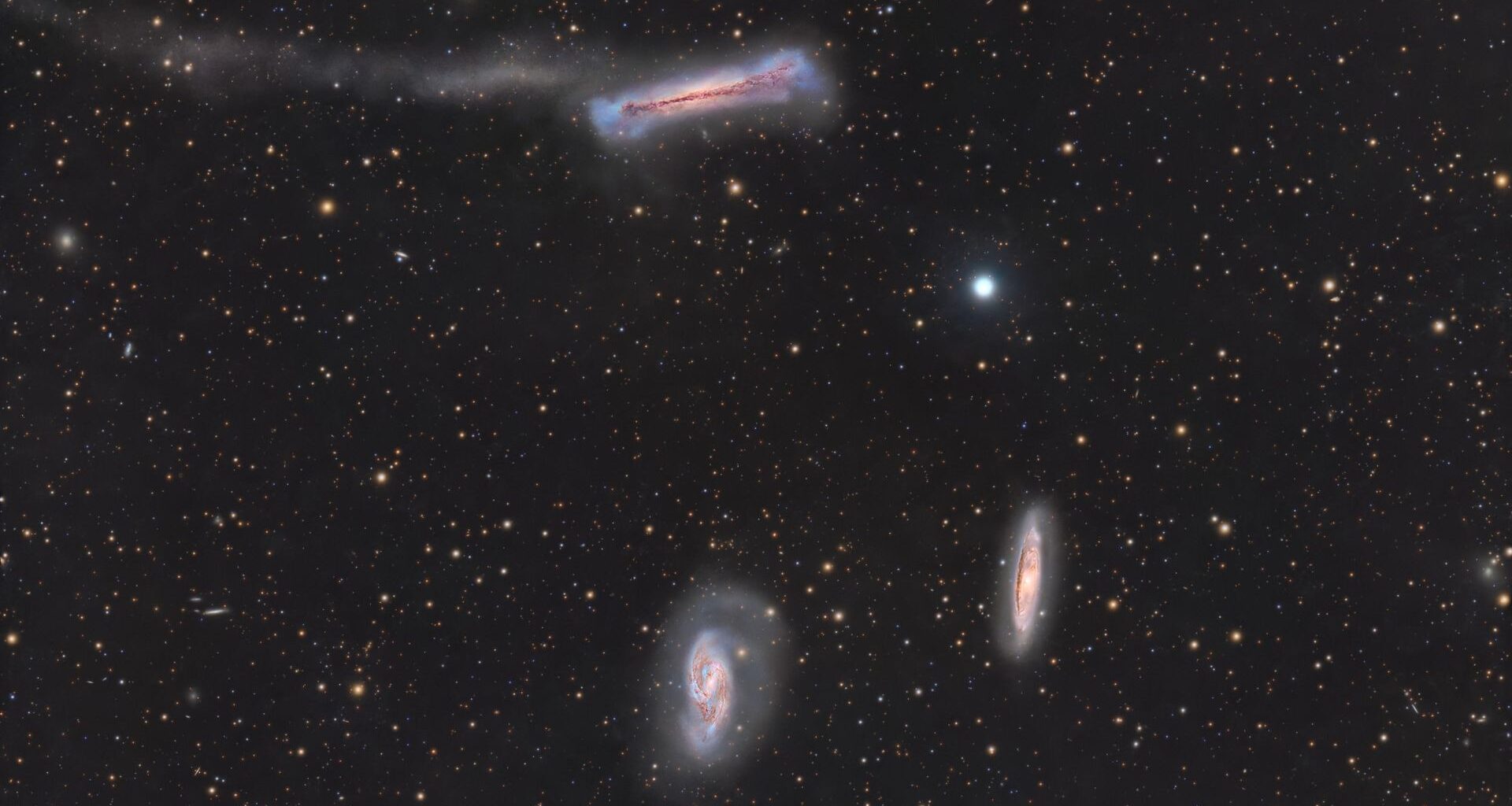 Astrophotographer captures breathtaking view of 548 galaxies from a balcony