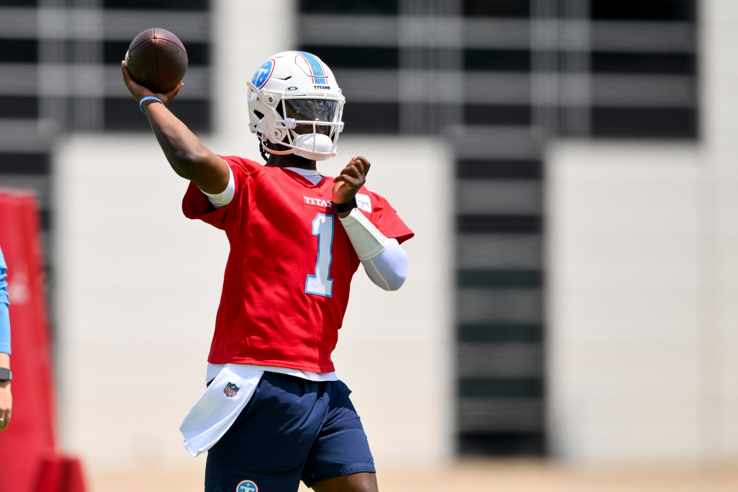 Jun 16, 2026; Nashville, TN, USA; Tennessee Titans quarterback Cam Ward (1) throws a pass during day 1 of mini-camp at Vanderbilt Health Football Center. Mandatory Credit: Steve Roberts-Imagn Images