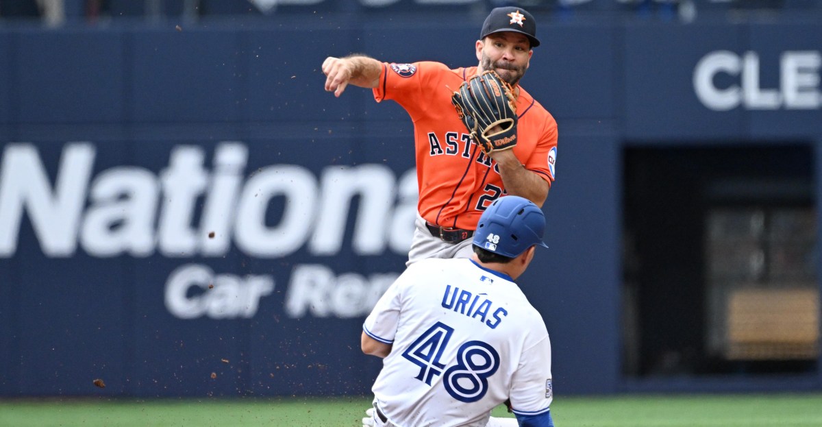 Jays Blow Comeback, Lose 9-7 in 11 Innings