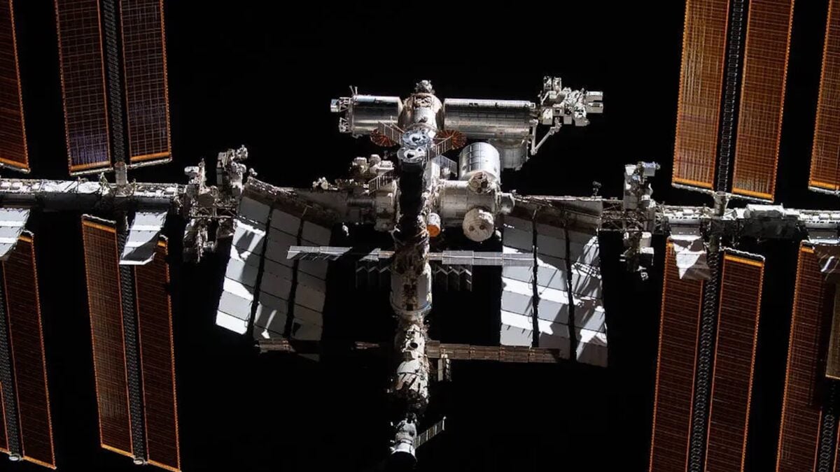 NASA's Crew Safety Alert Exposed a Bigger ISS Leak Problem