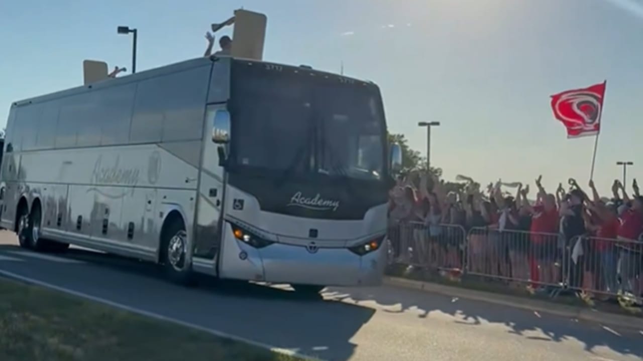 Hurricanes get warm welcome home after Stanley Cup championship