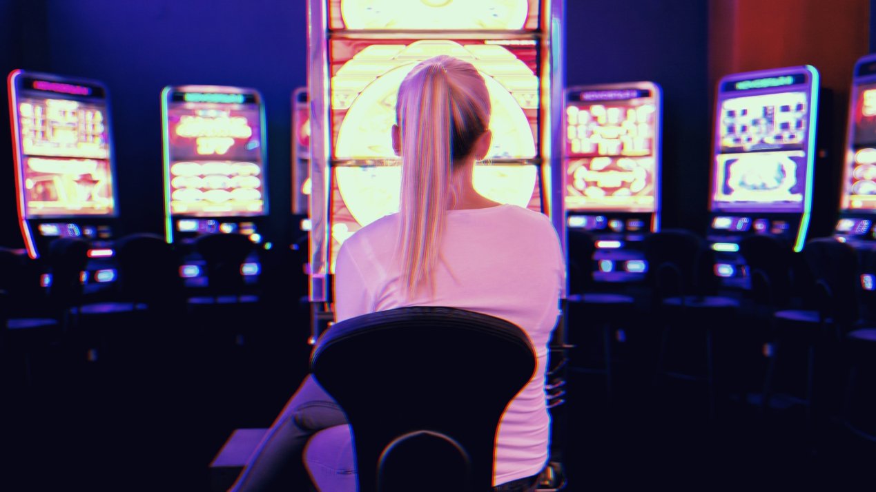 Mexico’s Betting Boom Raises Minors Gambling Concerns