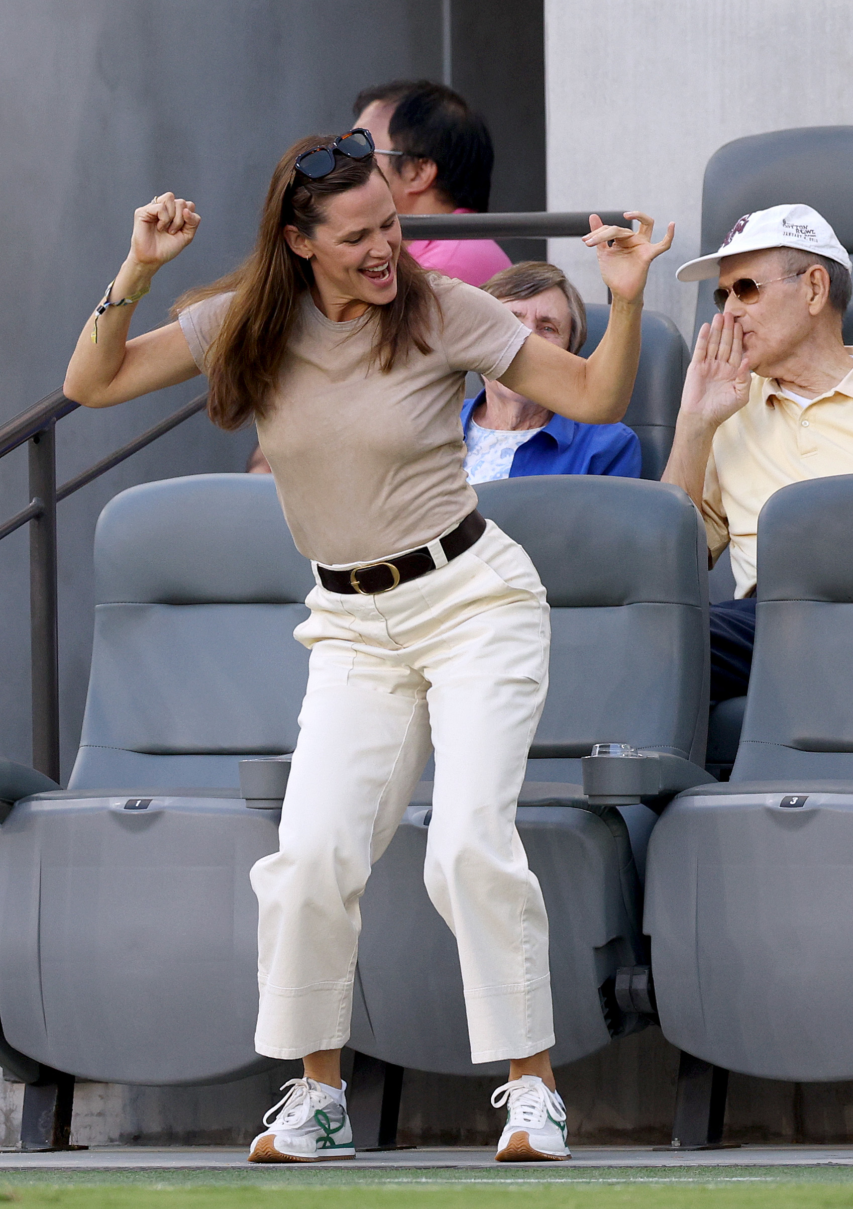 Jennifer Garner's soccer outfit in 2022