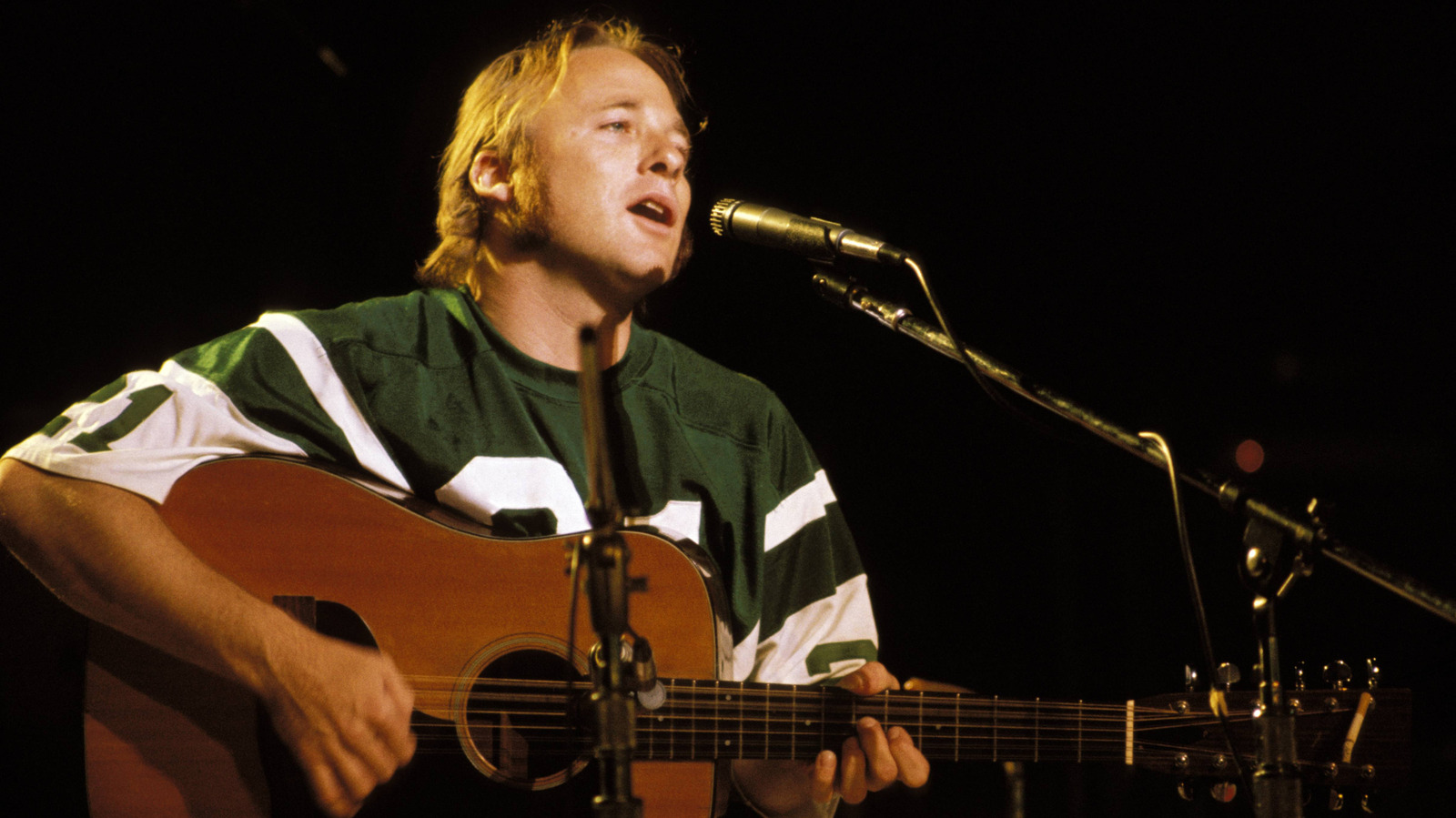 5 Classic Albums That Define Folk Rock