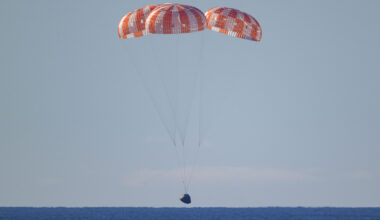 Why Americans Land Spacecraft In The Ocean While The Russians Go For Solid Ground