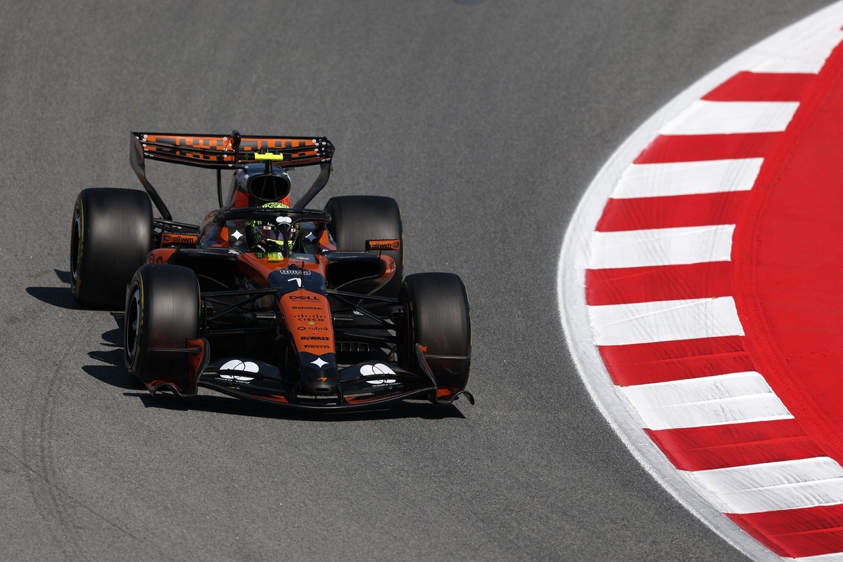 LIVE: F1 Barcelona Grand Prix updates - Lando Norris leads FP2 as Liam Lawson and Valtteri Bottas hit issues | Live text