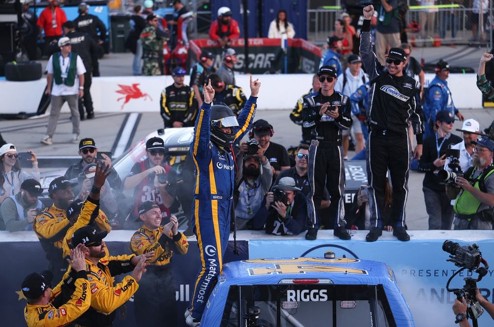 Layne Riggs, No. 34 Front Row Motorsports Ford