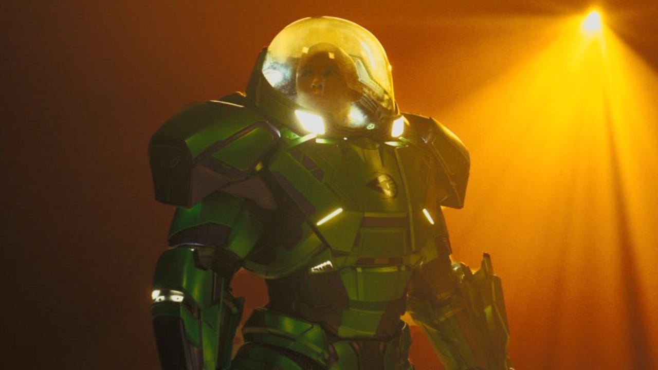 Man of Tomorrow Set Image Reveals Lex Luthor Body Armor