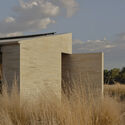 © Sean Fennessy Mansfield House / Field Office Architecture - Image 2 of 17