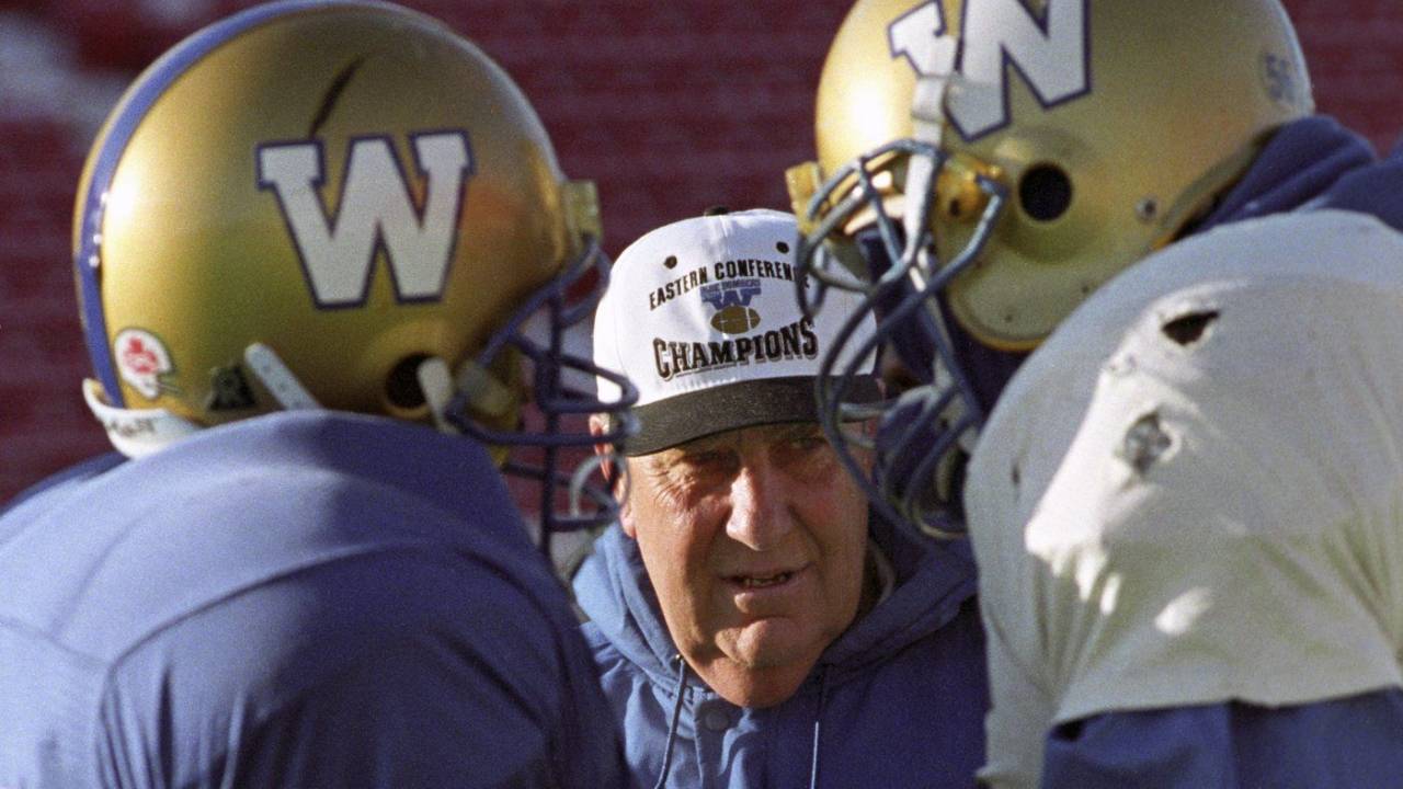 Blue Bombers adding legendary coach Cal Murphy to club's Ring of Honour