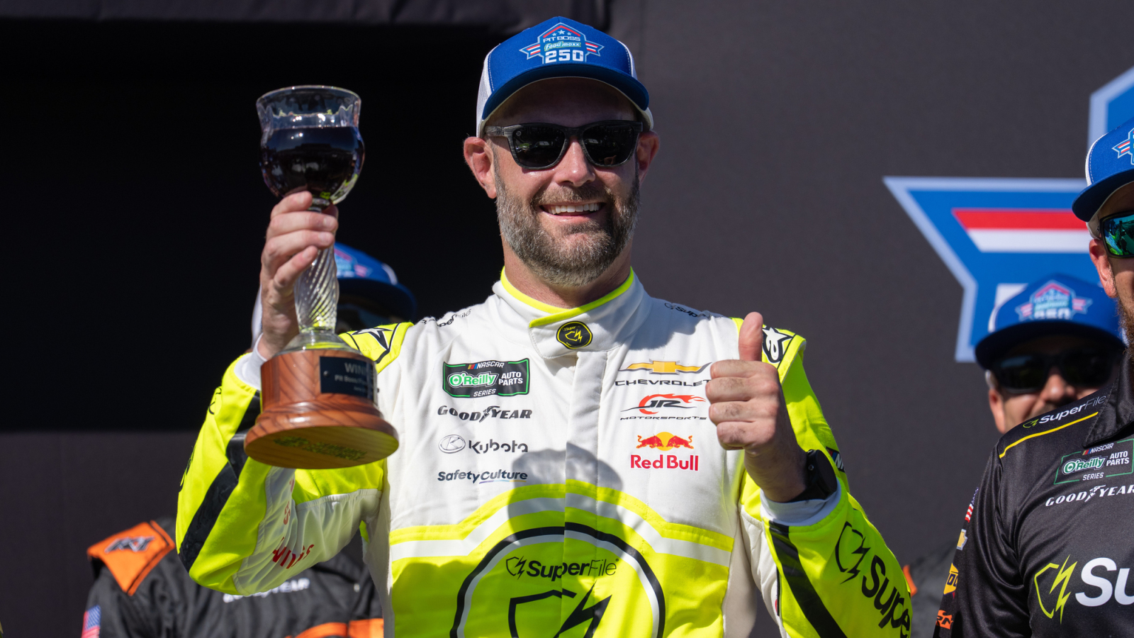 NASCAR Toyota/Save Mart 350 preview: Favorite, underdog, top storylines