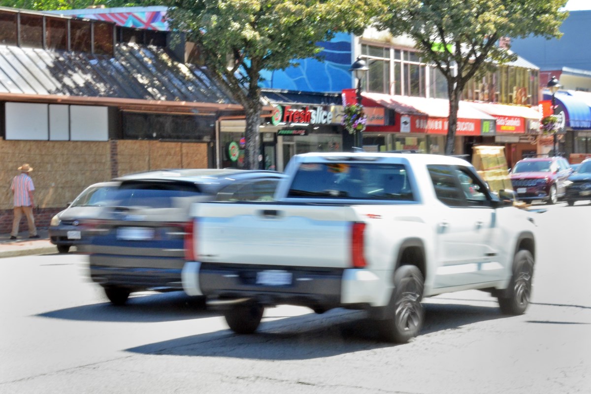 Traffic calming will get more green lights in West Vancouver