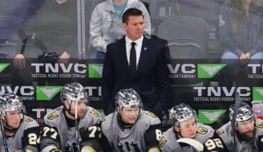 Craig named coach of Golden Knights, replaces Tortorella