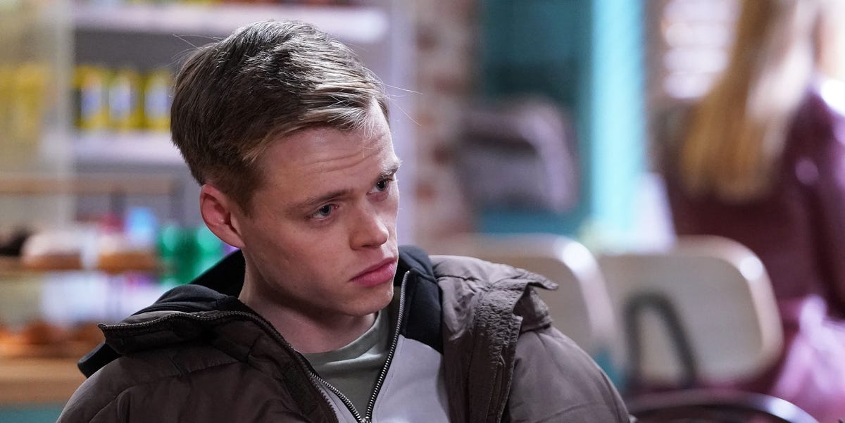 EastEnders airs surprise cameo as Oscar twist is revealed in iPlayer release