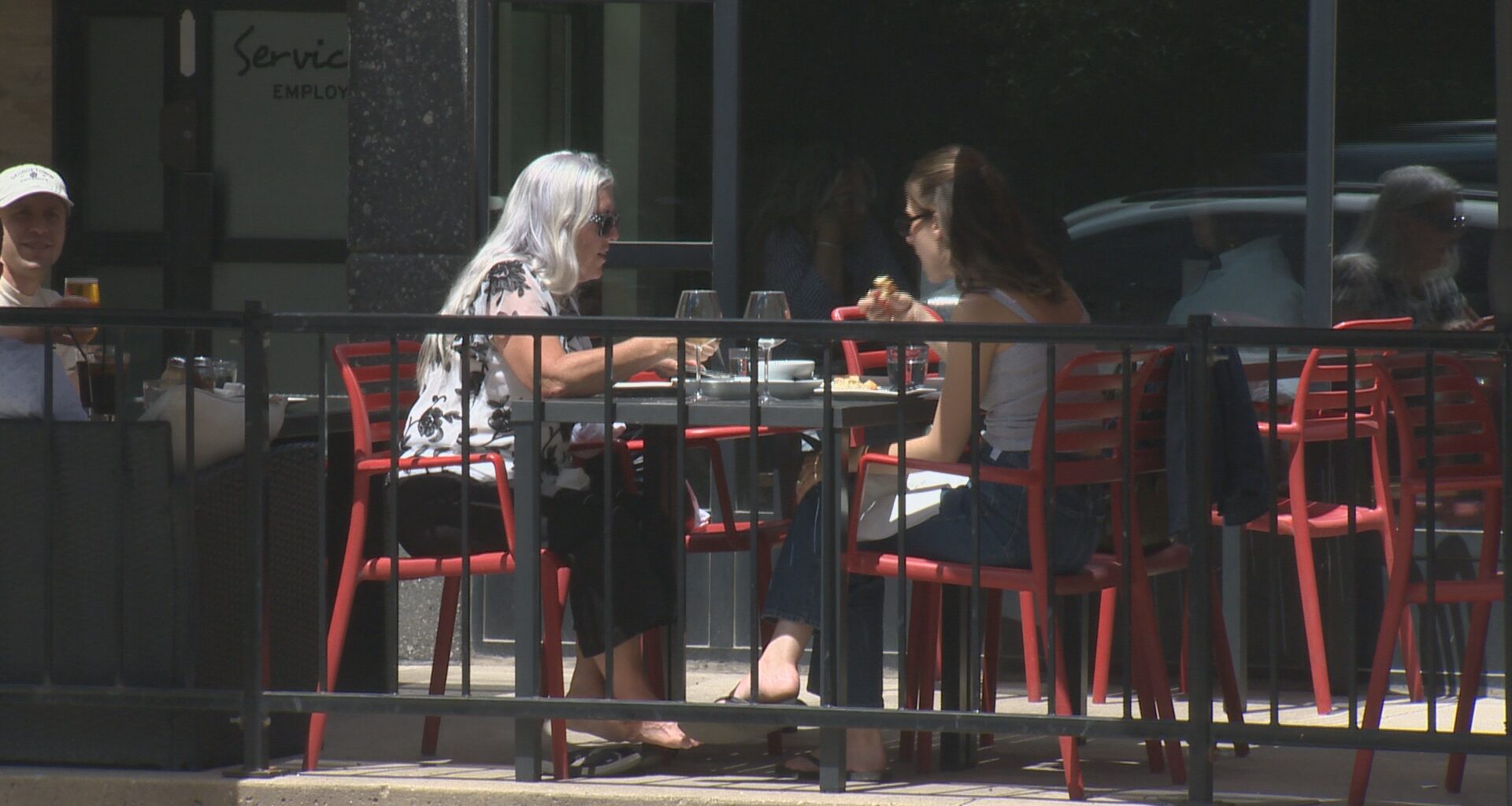 Winnipeg restaurateurs expect rush for car-free Corydon Saturdays - Winnipeg