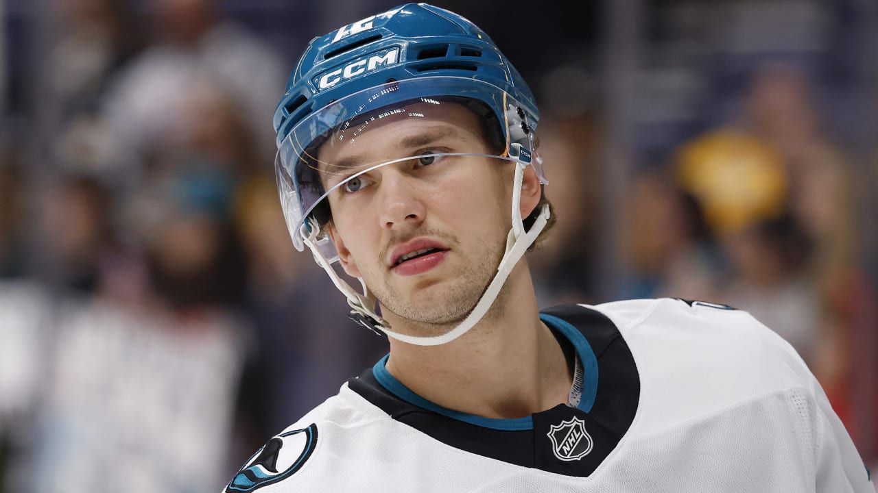 Eklund traded to Senators by Sharks for No. 9 pick in 2026 Draft