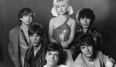 Blondie posing for a photograph in 1978