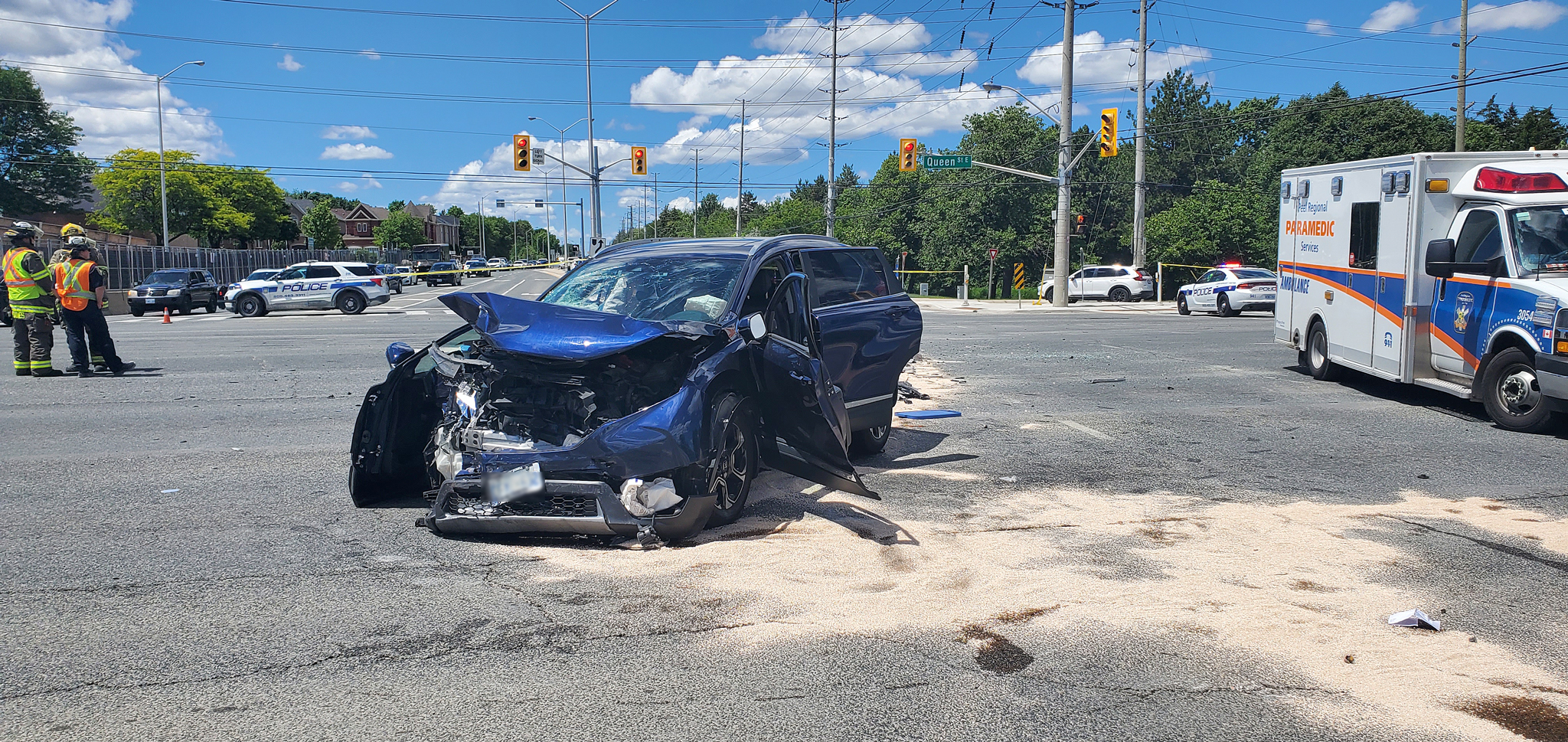 queen dixie road crash brampton