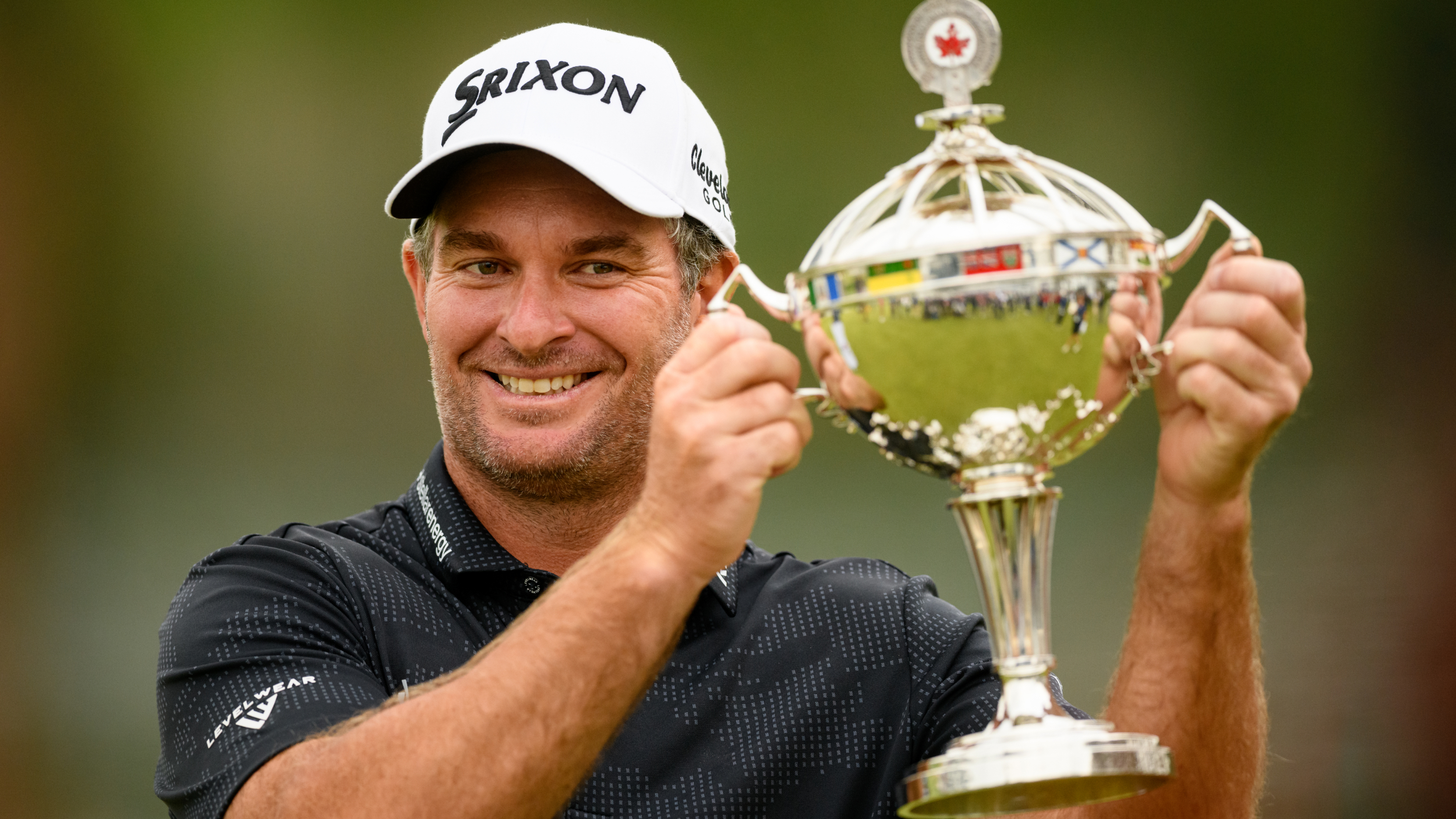 Ryan Fox with the RBC Canadian Open trophy