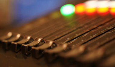 CRTC approves Stingray and Rawlco station transactions in Calgary, Saskatoon