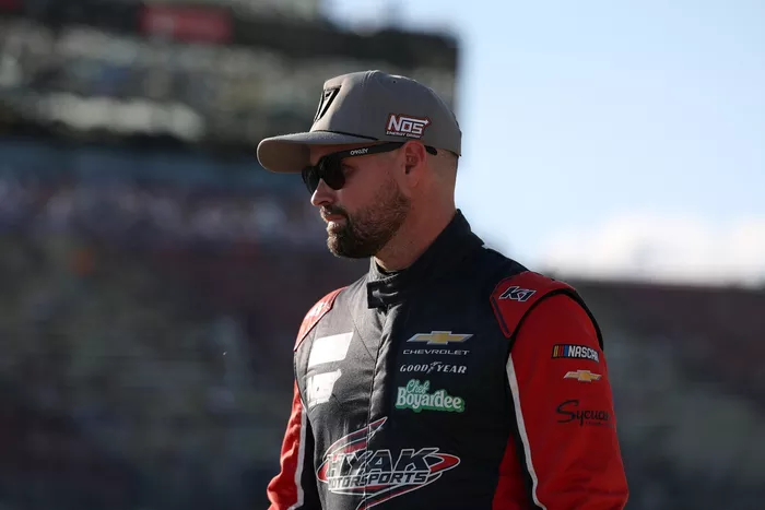 Ricky Stenhouse Jr., HYAK Motorsports