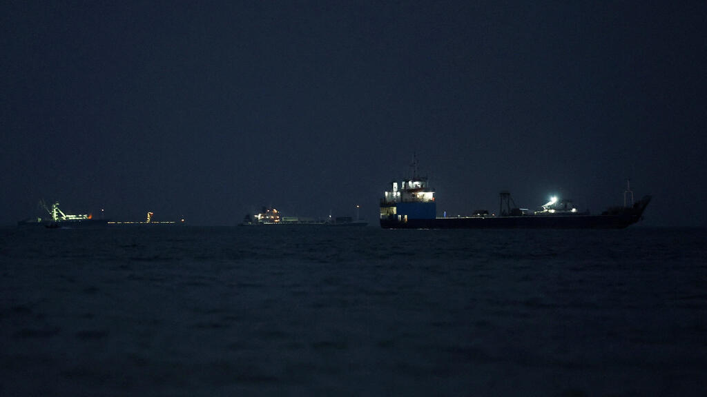 The Strait of Hormuz (Photo: Majid Asgaripour/WANA (West Asia News Agency) via REUTERS) ספינה בנדר עבאס איראן מצר הורמוז 22 במאי