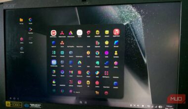 I plugged my Galaxy into a monitor after One UI 8.5, and DeX surprised me