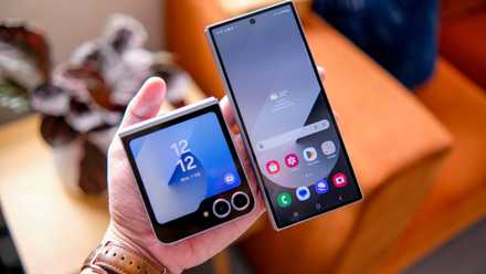 samsung Galaxy Z Fold 6 5G and Z Flip 6 5G in hand