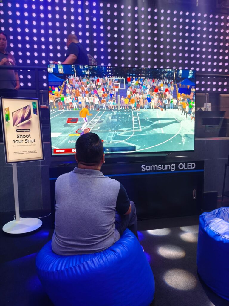 Samsung showcases Vision AI TVs for smarter home entertainment 86 samsung tv entertainment gaming 3