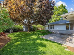 Backyard of Mississauga home once owned by KFC founder Colonel Sanders, now up for sale.
